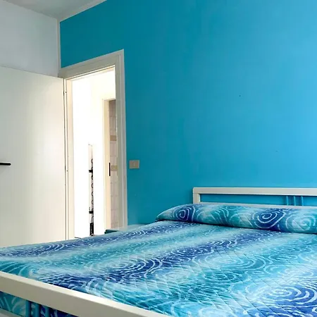 דירה F001 - Fano, Trilocale Con Portico A 30mt Dal Mare *