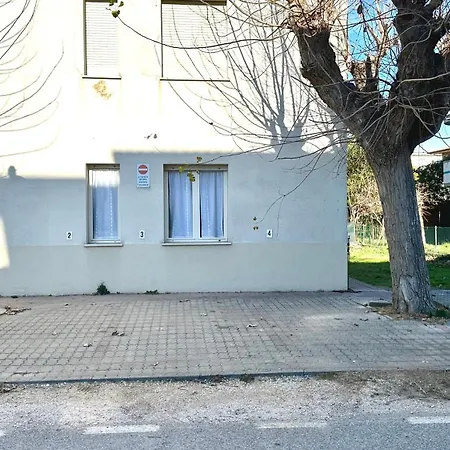 דירה F001 - Fano, Trilocale Con Portico A 30mt Dal Mare